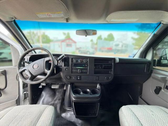 2015 GMC Savana Cutaway 3500