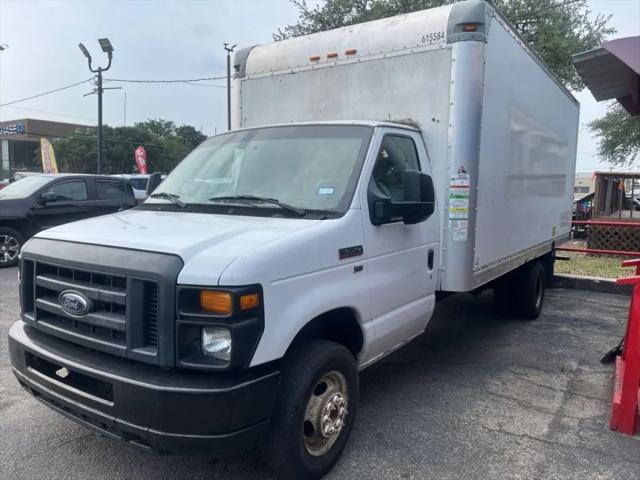 2016 Ford E-350 Cutaway Base for sale in San Antonio, TX