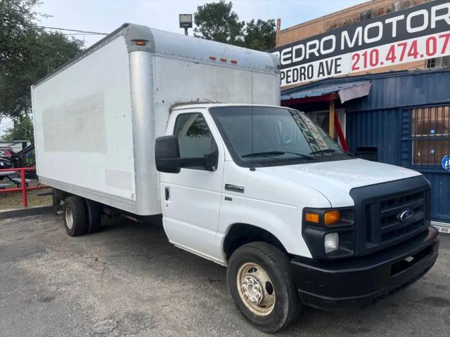 2016 Ford E-350 Cutaway Base