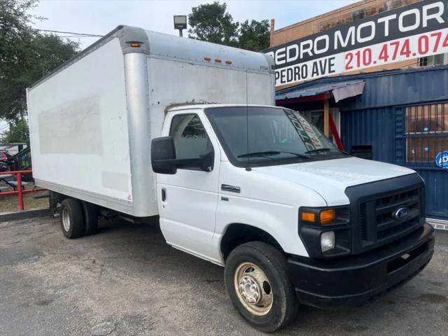 2016 Ford E-350 Cutaway Base