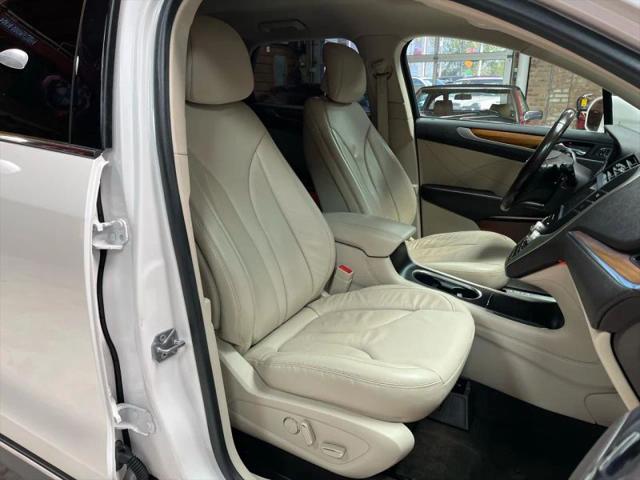 2019 Lincoln MKC Select