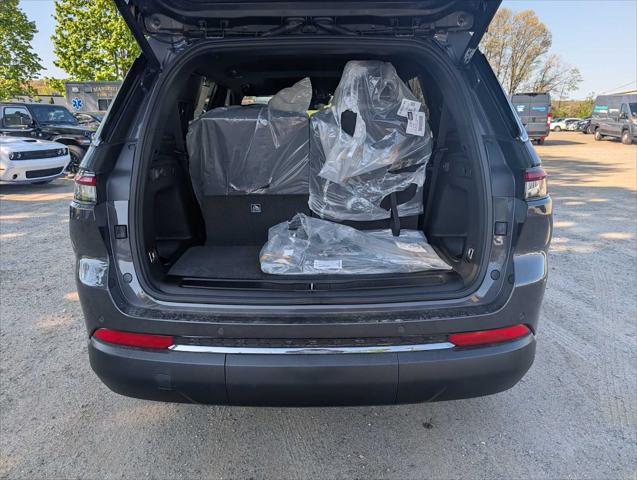 2026 Jeep Grand Cherokee L Altitude 4x4