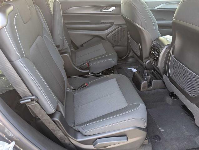 2026 Jeep Grand Cherokee L Altitude 4x4