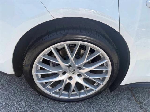 2017 Porsche Panamera Base