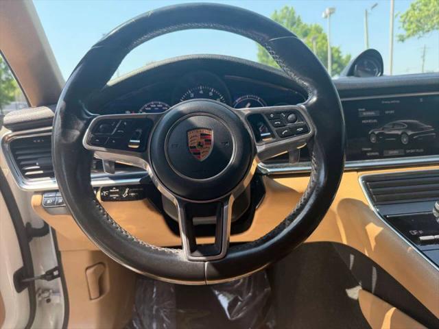 2017 Porsche Panamera Base