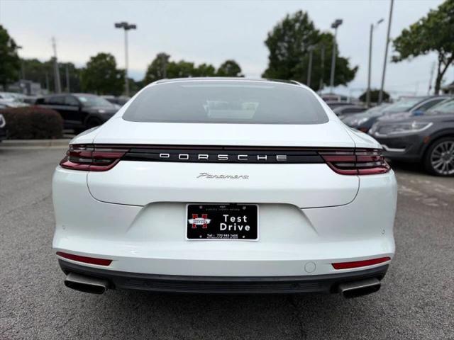 2017 Porsche Panamera Base