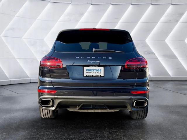 2016 Porsche Cayenne Base