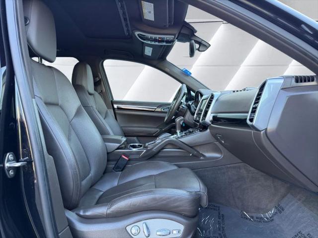 2016 Porsche Cayenne Base