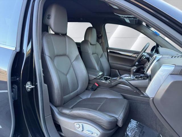 2016 Porsche Cayenne Base