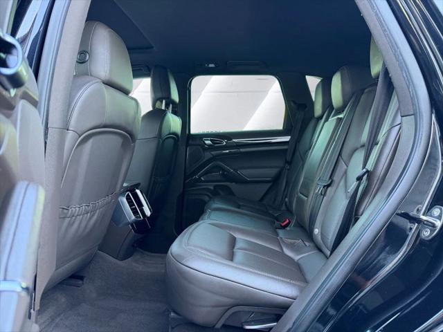 2016 Porsche Cayenne Base