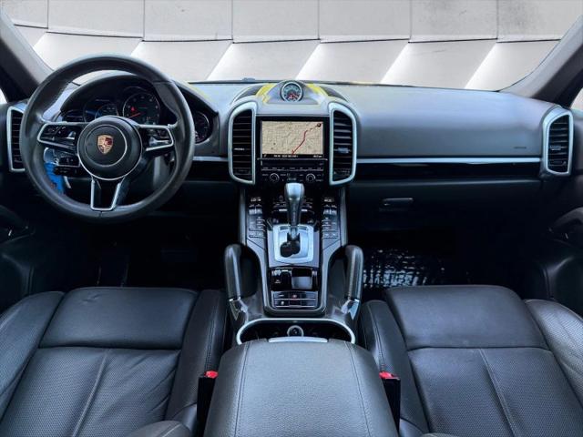 2016 Porsche Cayenne Base