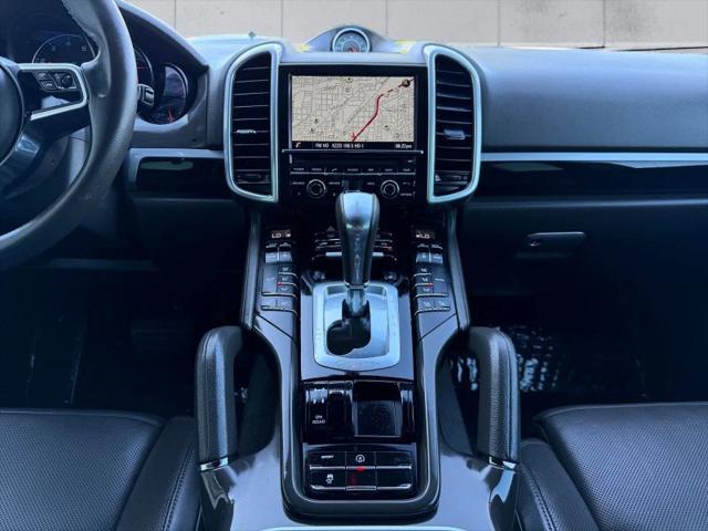 2016 Porsche Cayenne Base