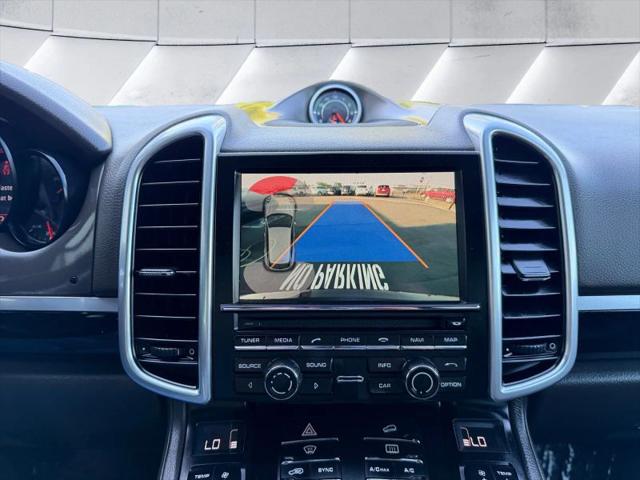 2016 Porsche Cayenne Base