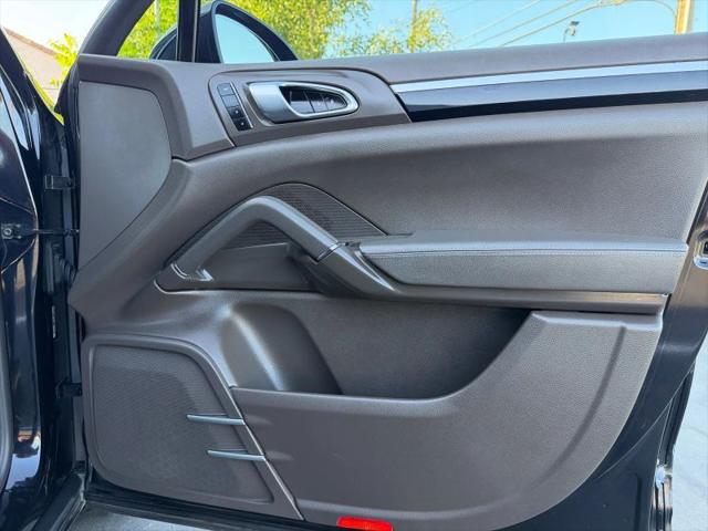 2016 Porsche Cayenne Base