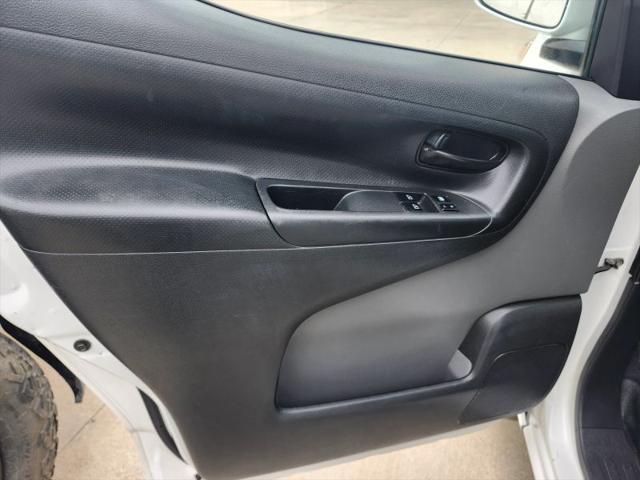 2017 Nissan NV200 SV
