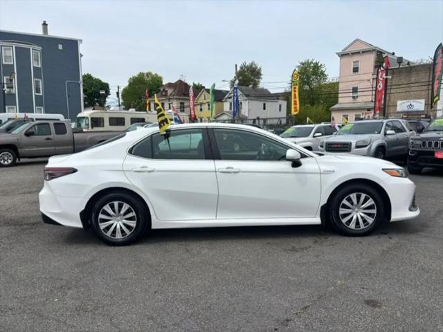 2021 Toyota Camry LE Hybrid