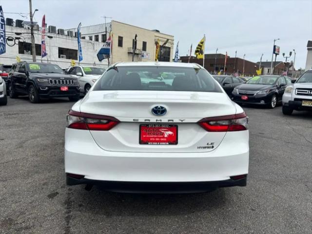 2021 Toyota Camry LE Hybrid