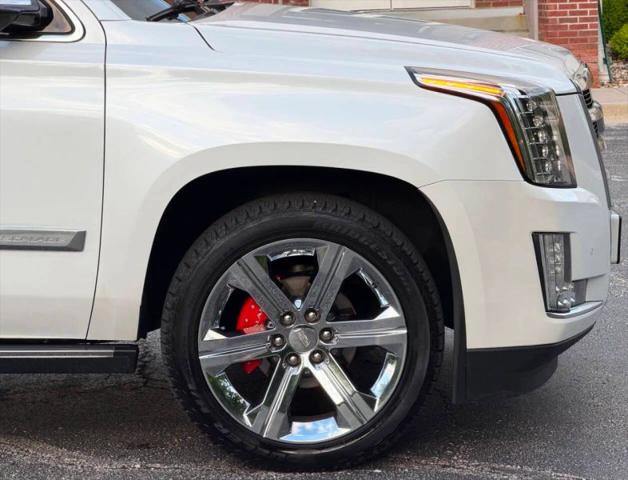 2016 Cadillac Escalade Premium Collection