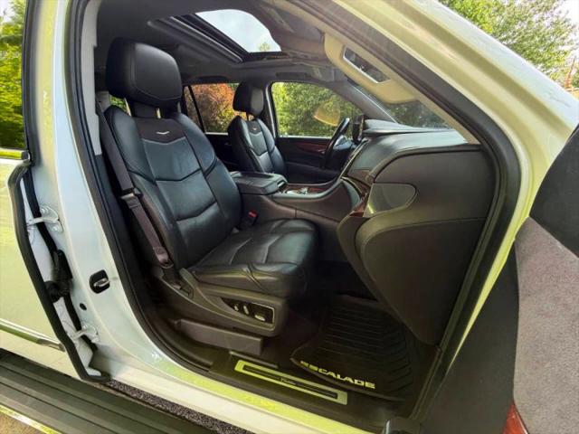 2016 Cadillac Escalade Premium Collection