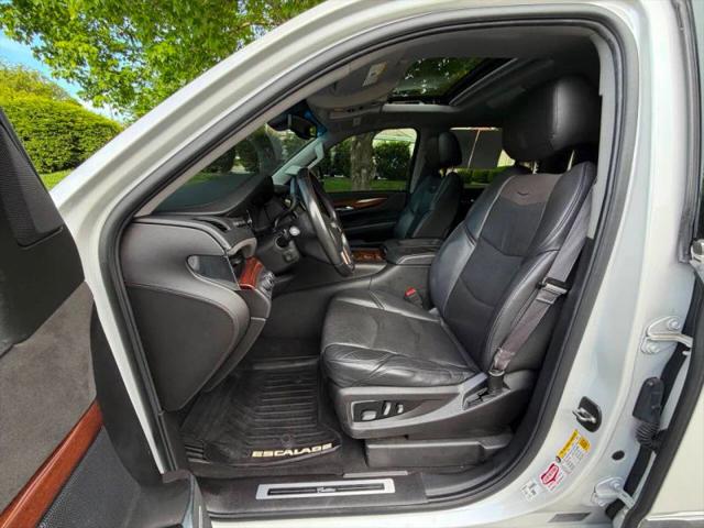 2016 Cadillac Escalade Premium Collection