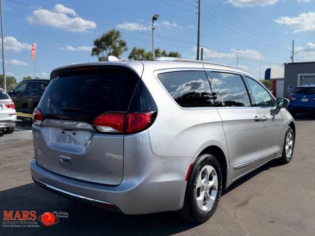 2017 Chrysler Pacifica Touring-L Plus