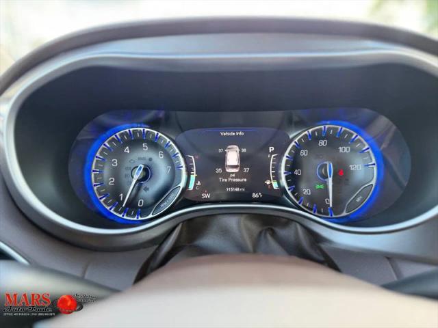 2017 Chrysler Pacifica Touring-L Plus