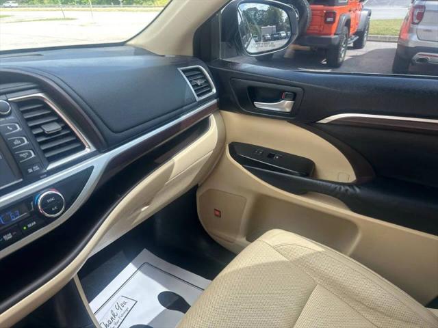 2016 Toyota Highlander Limited Platinum V6