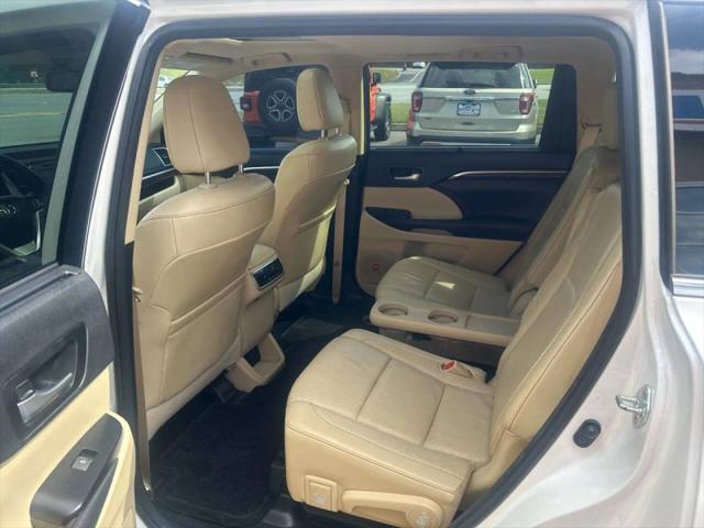 2016 Toyota Highlander Limited Platinum V6