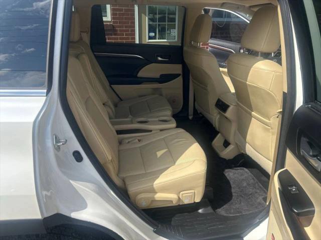 2016 Toyota Highlander Limited Platinum V6