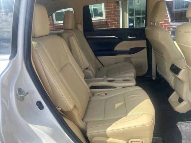 2016 Toyota Highlander Limited Platinum V6