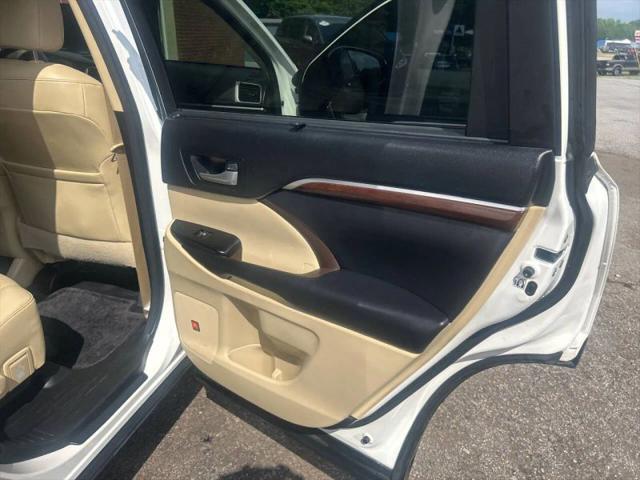 2016 Toyota Highlander Limited Platinum V6