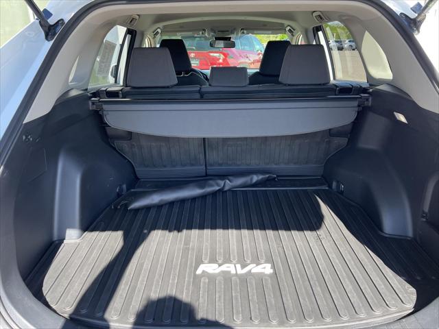 2023 Toyota RAV4 Hybrid XLE