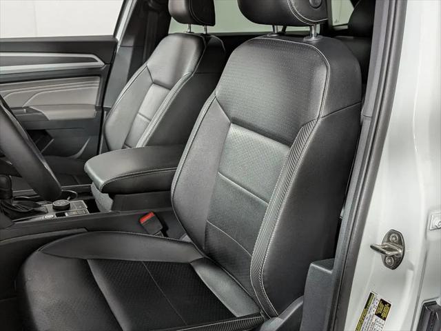 2022 Volkswagen Atlas Cross Sport 2.0T SEL