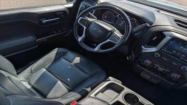 2022 Chevrolet Silverado 1500 4WD Crew Cab Short Bed RST