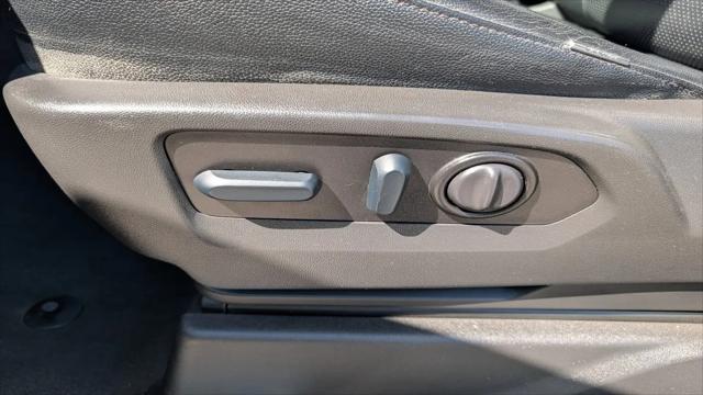 2022 Chevrolet Silverado 1500 4WD Crew Cab Short Bed RST