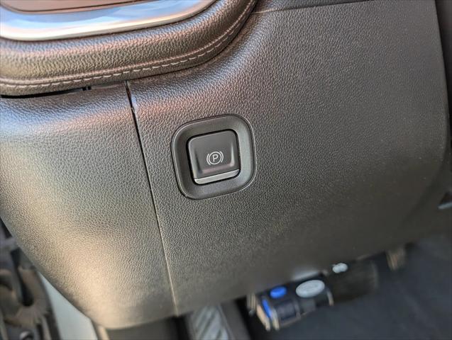 2022 Chevrolet Silverado 1500 4WD Crew Cab Short Bed RST