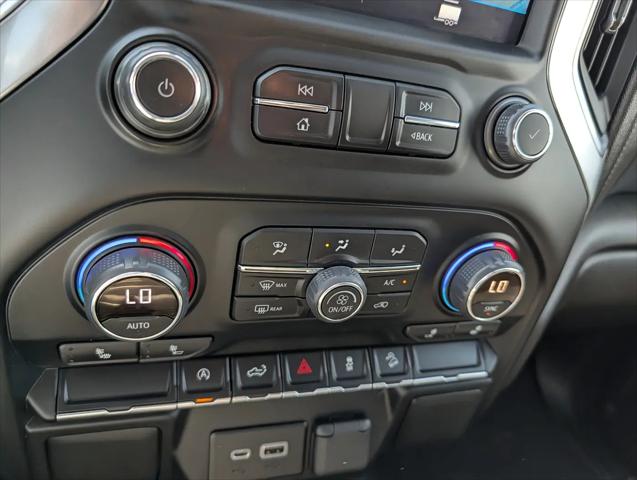2022 Chevrolet Silverado 1500 4WD Crew Cab Short Bed RST