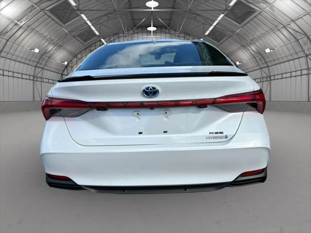 2019 Toyota Avalon Hybrid XSE