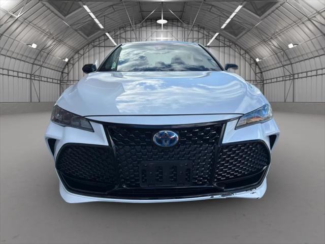 2019 Toyota Avalon Hybrid XSE