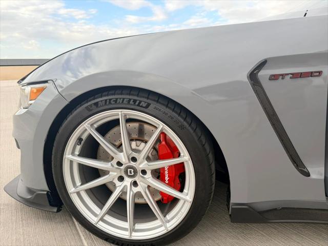2016 Ford GT Shelby GT350 Coupe 2D