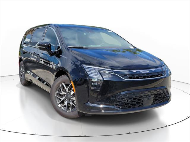 2027 Chrysler Pacifica Limited for sale in Sarasota, FL