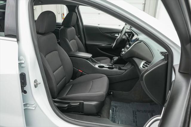 2024 Chevrolet Malibu FWD 1FL