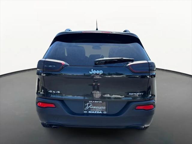 2016 Jeep Cherokee Sport