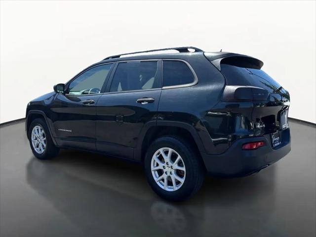2016 Jeep Cherokee Sport