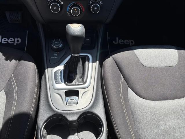 2016 Jeep Cherokee Sport