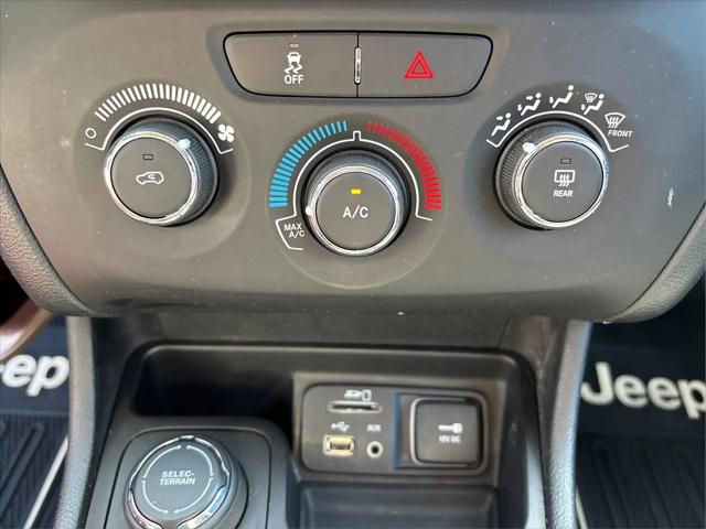 2016 Jeep Cherokee Sport