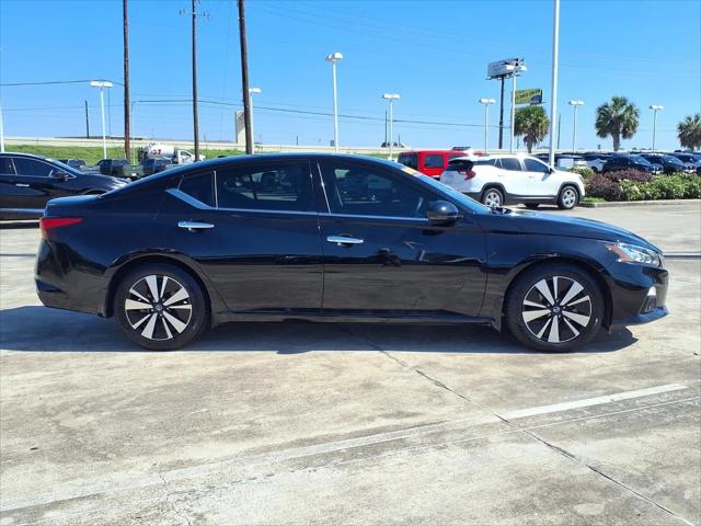 2022 Nissan Altima SL FWD