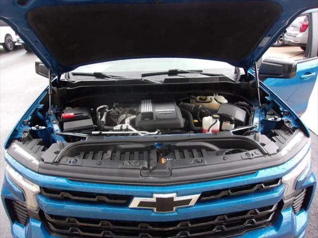 2023 Chevrolet Silverado 1500 4WD Crew Cab Short Bed RST