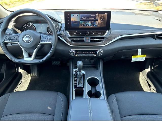 2026 Nissan Altima SV FWD