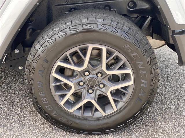 2024 Jeep Wrangler 4-Door Sahara 4x4
